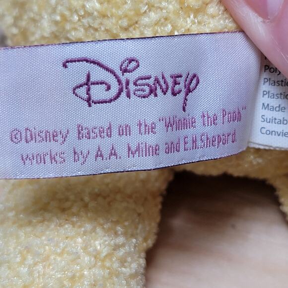 Scentsy Buddy 13" Winnie The Pooh Plush - Picture 5 of 6